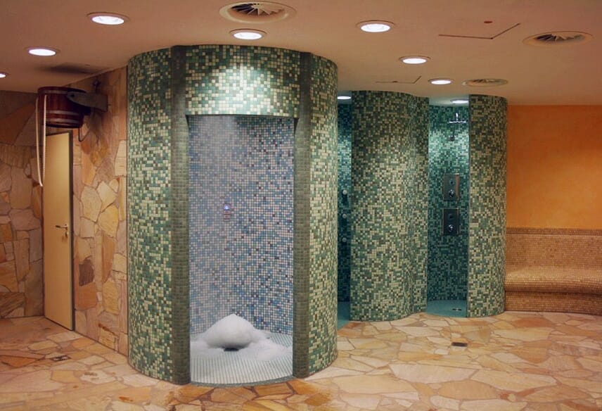 Eisduschen im Fire & Ice Design