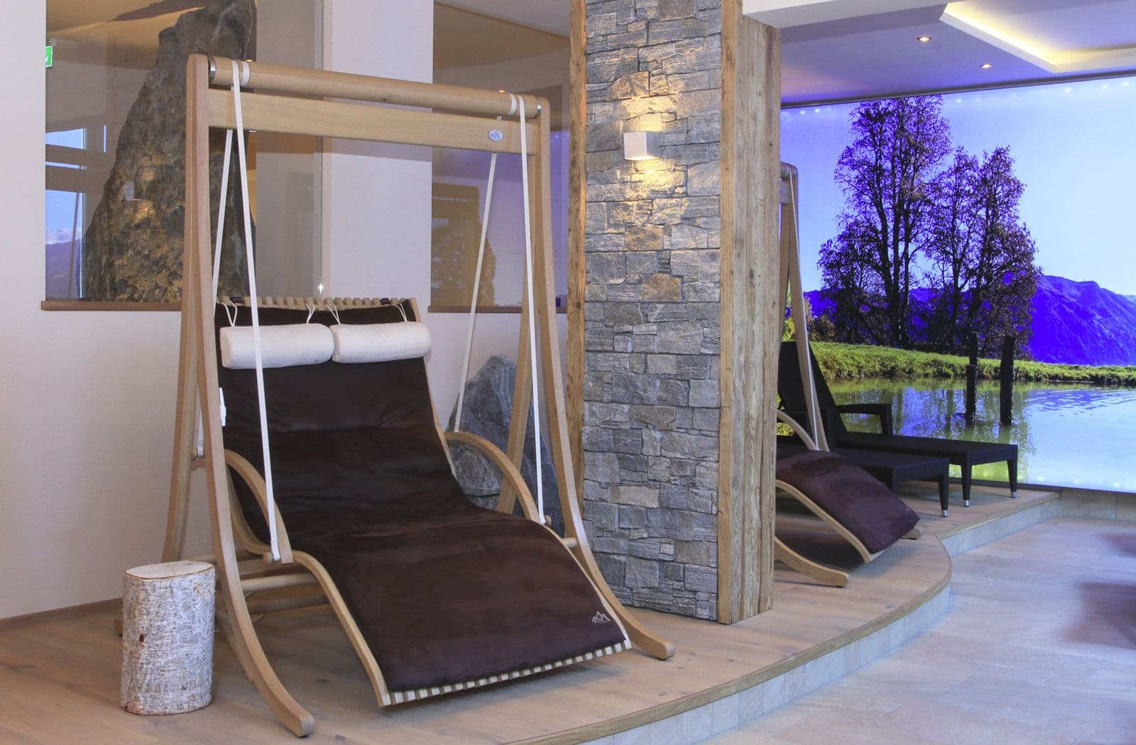 Liegen für Wellness und Spa