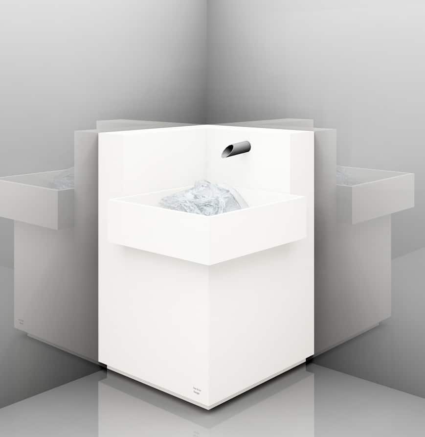 Eisbrunnen, Ecklösung mit großem, überstehendem Becken, Korpus weiß, Sockel weiß, Typ Stand - Eck - UE - 70 - 1